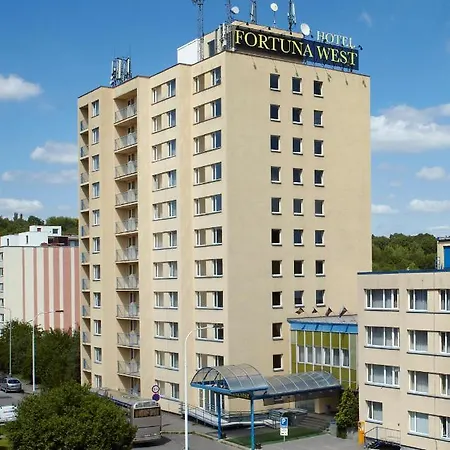 Отель Areal Repy